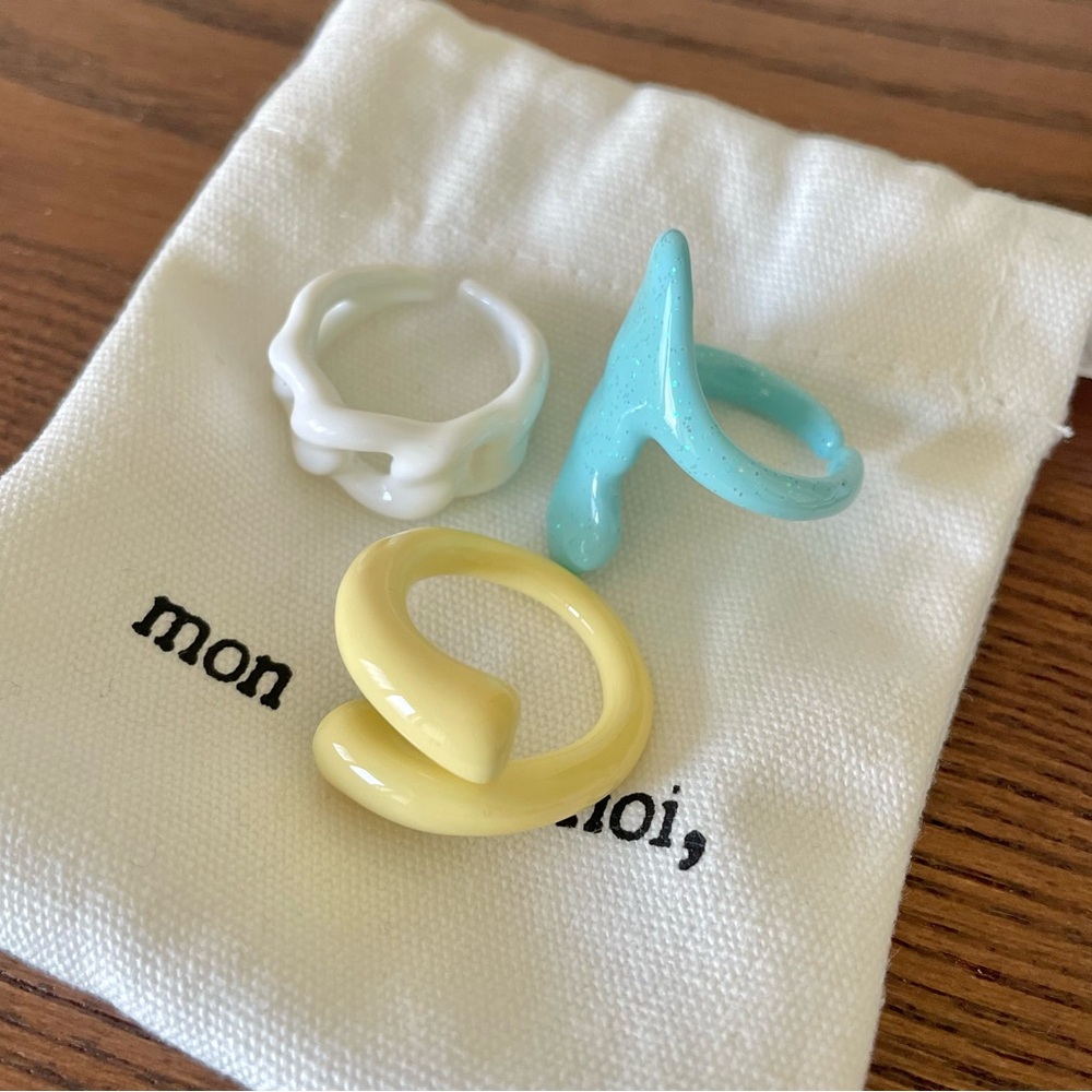 Mon Cher Moi Enamel Rings Bundle of 3
